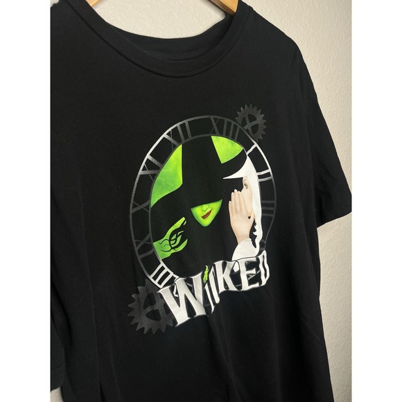 WICKED Musical Defy Gravity Black Short Sleeve T-Shirt Green For Good Size XL - Picture 2 of 8